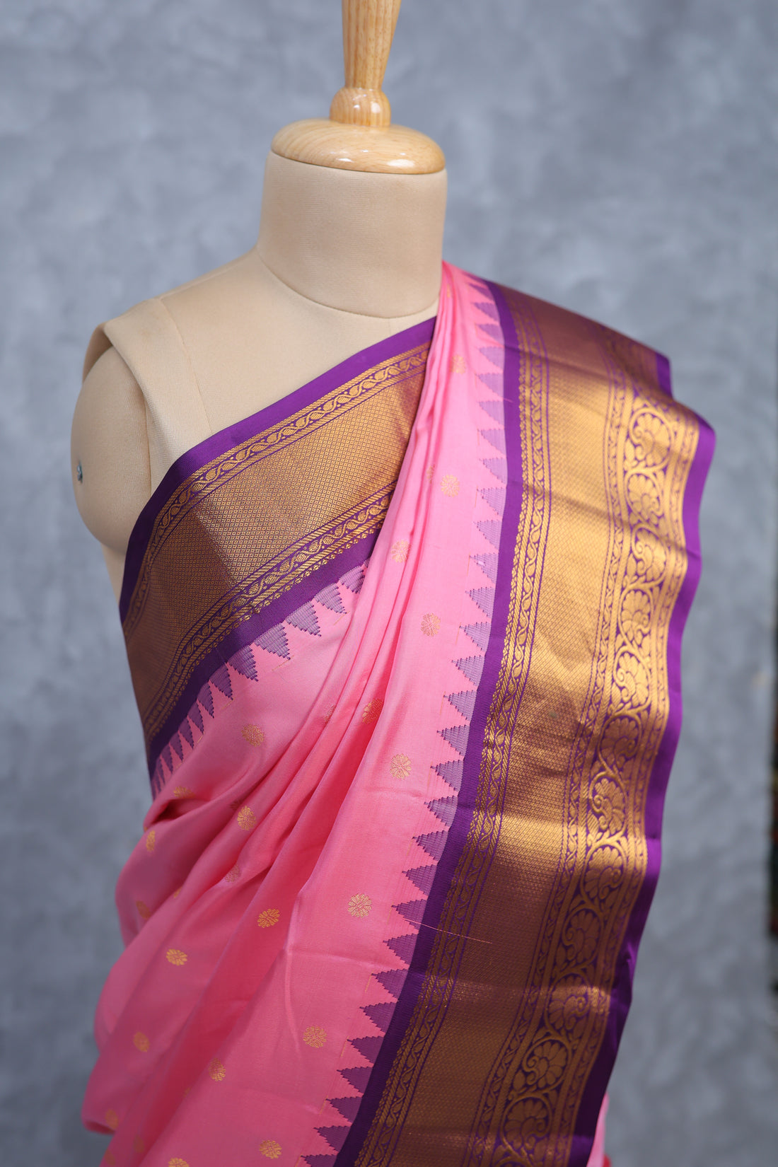 503607 - Image 1