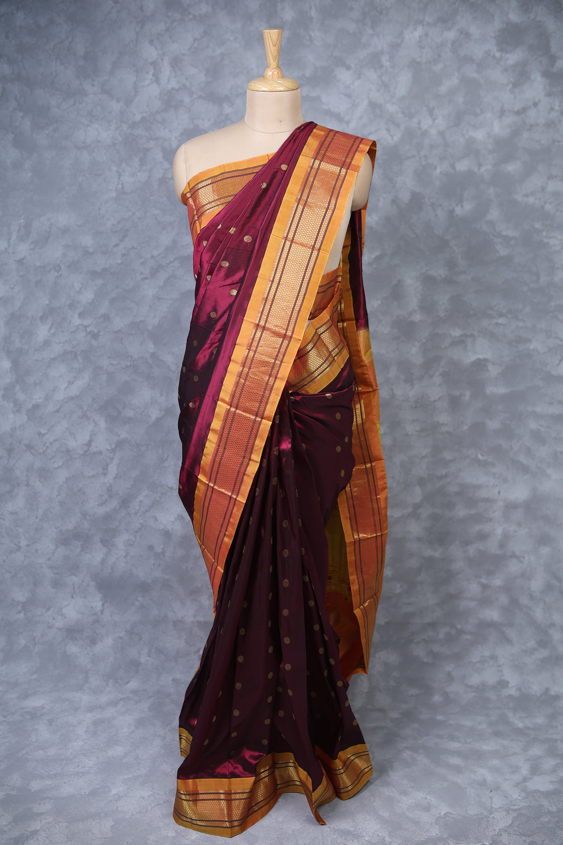 504391 - Image 1