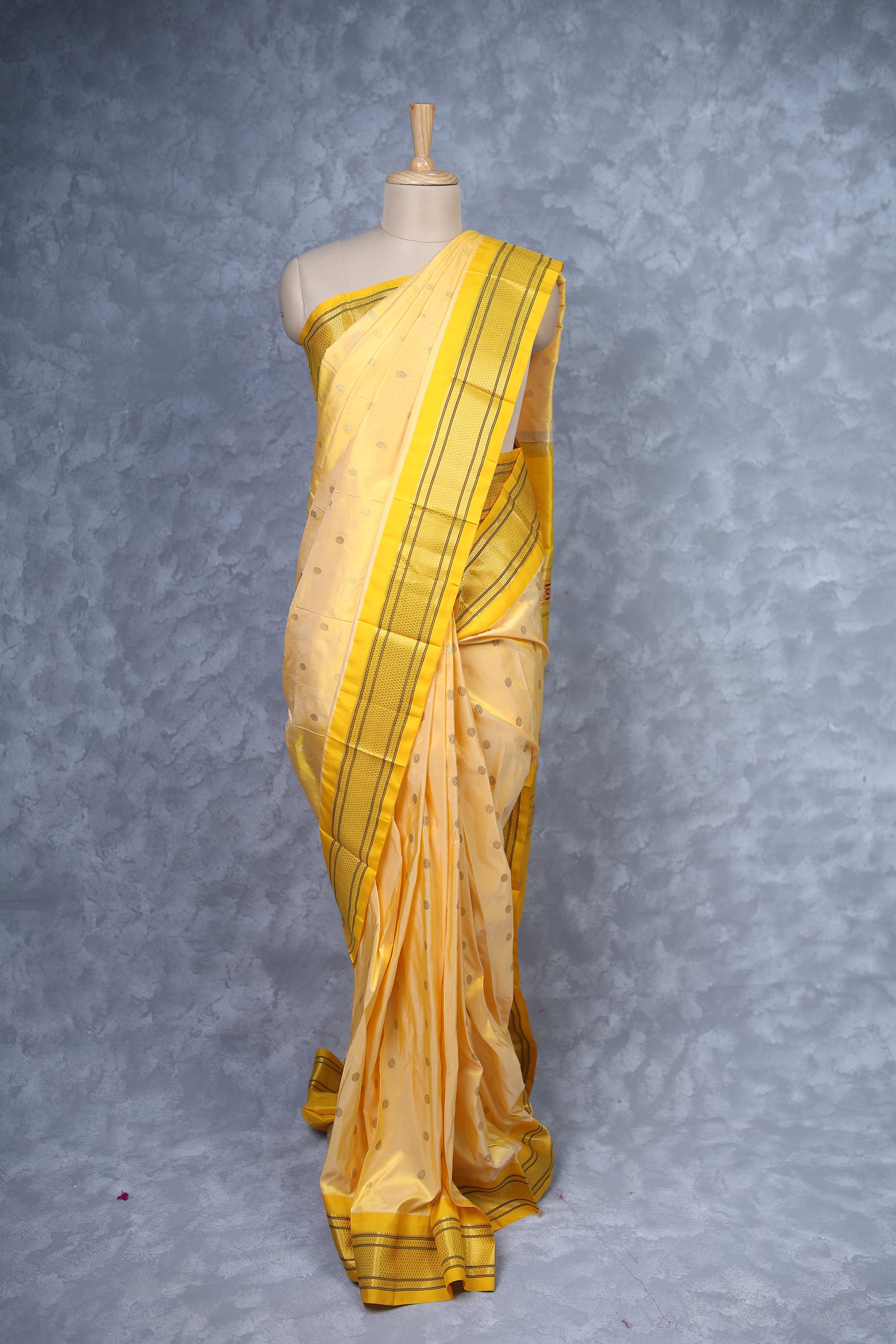 504504 - Image 1
