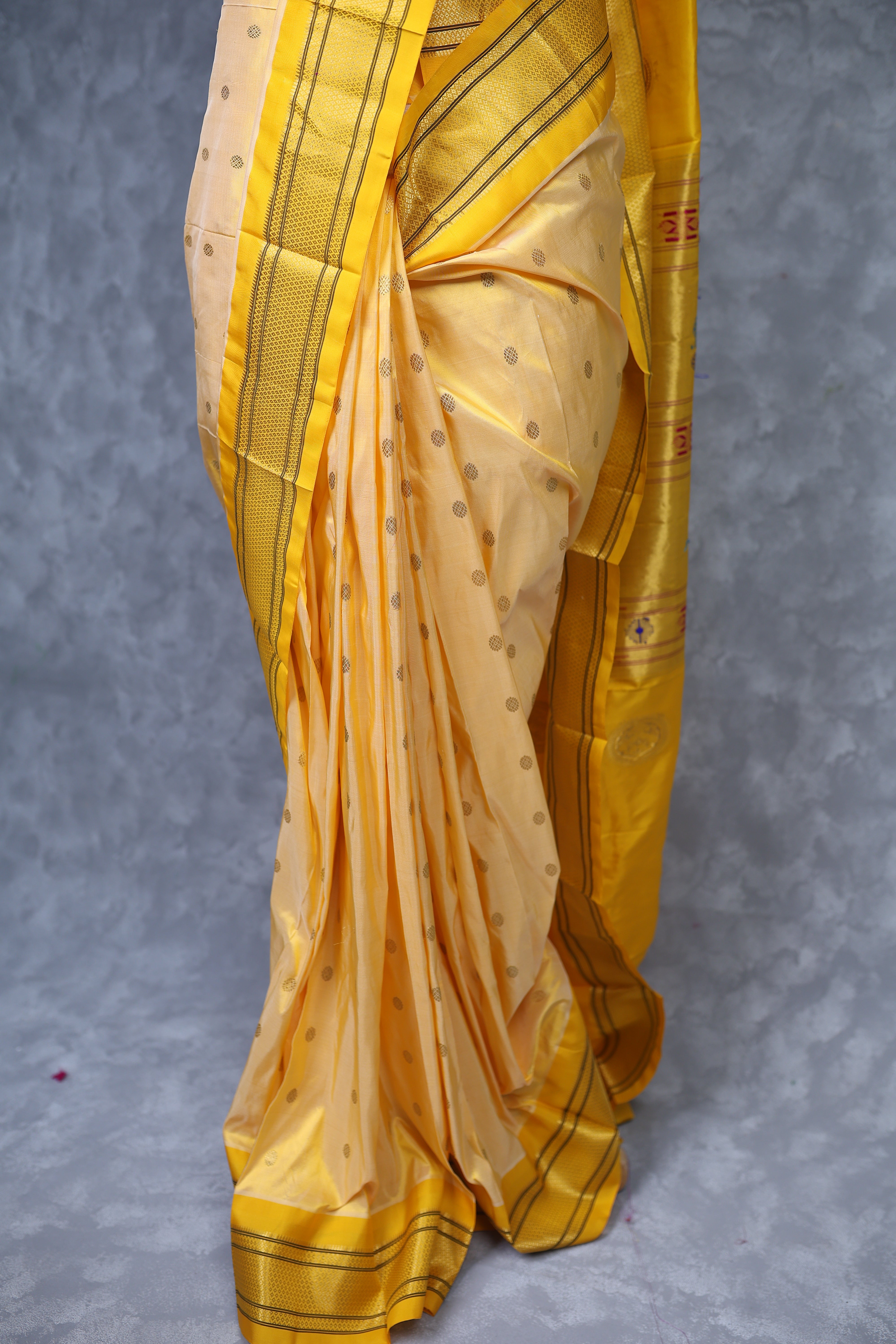 504504 - Image 4