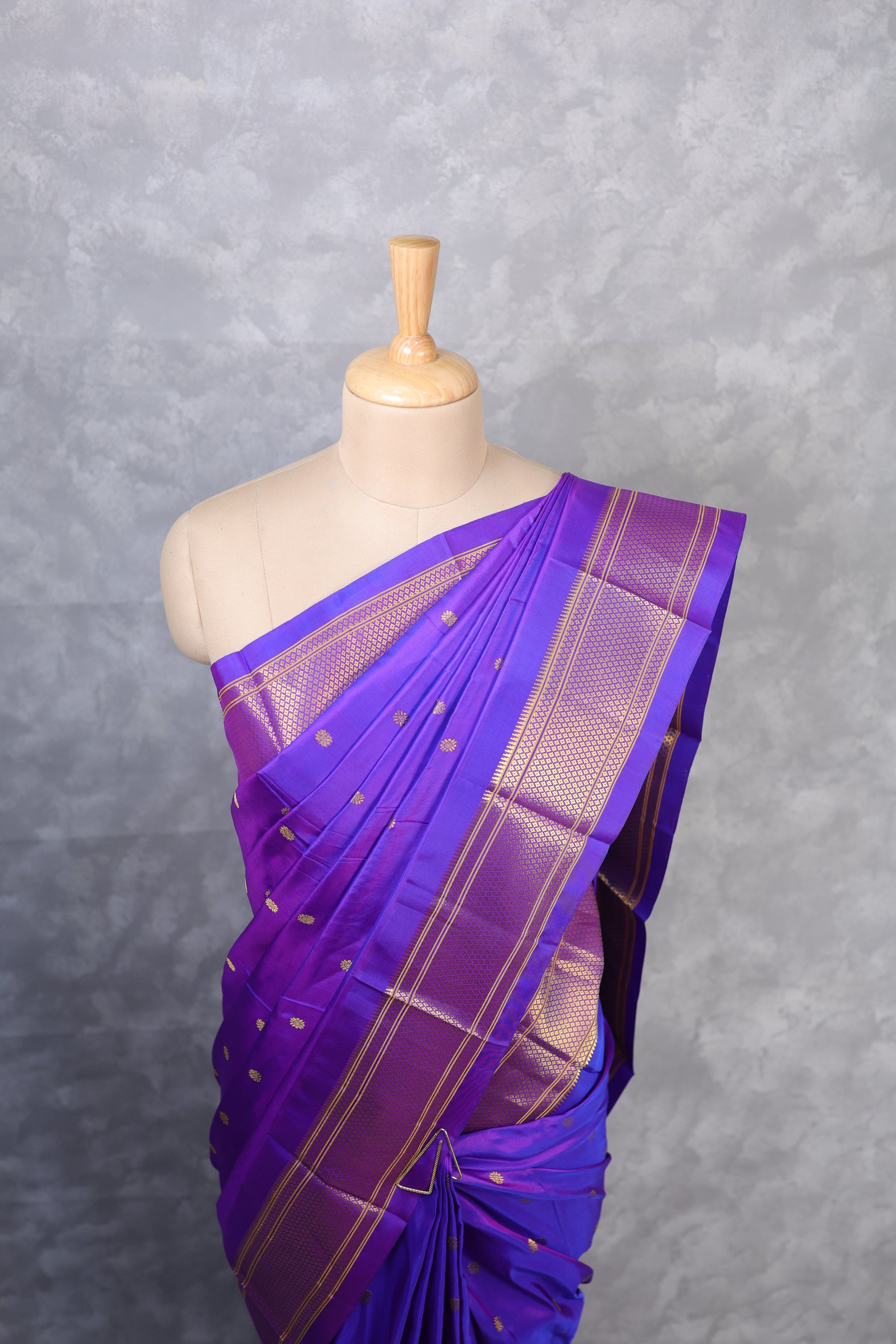 508323 - Image 2
