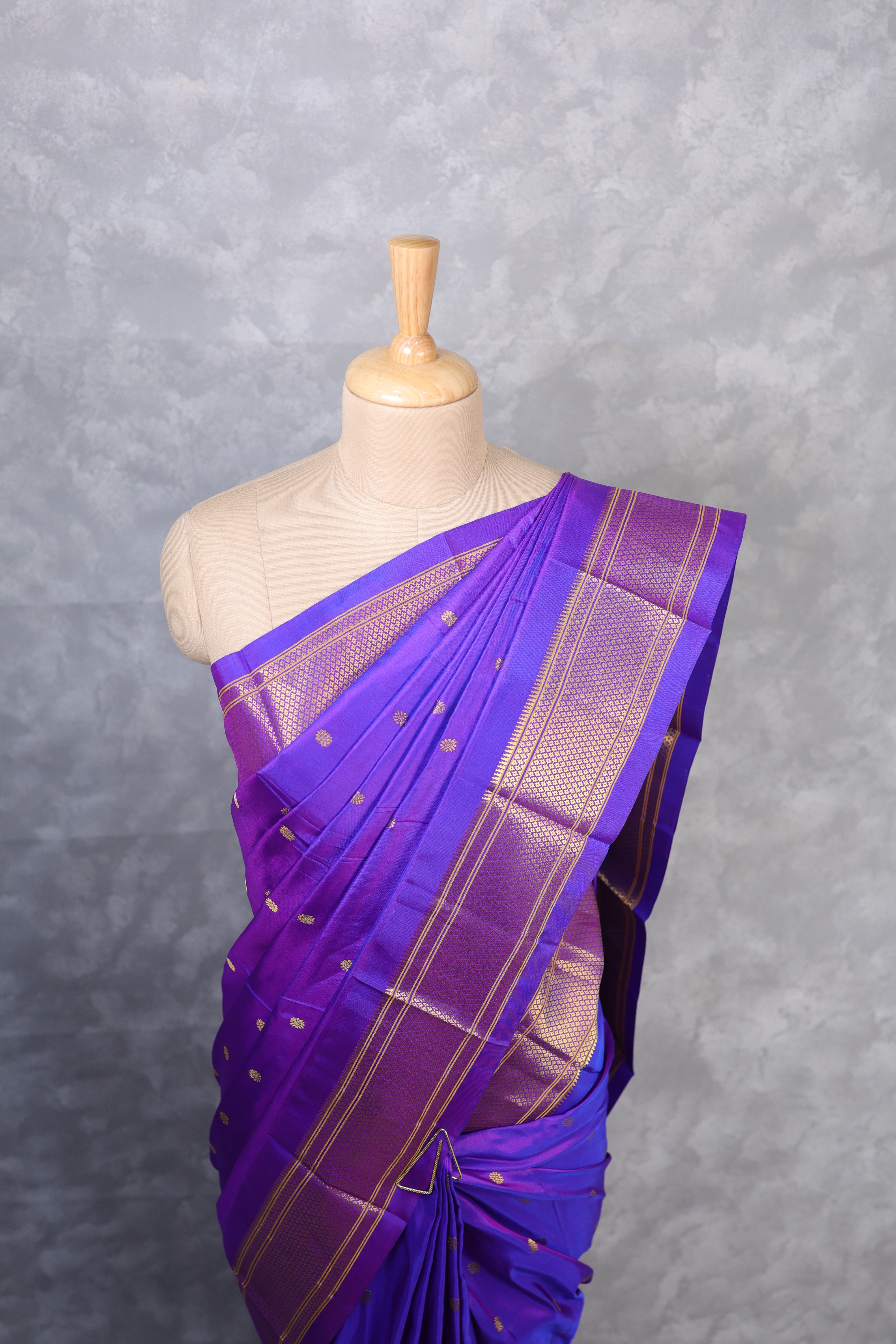 508323 - Image 2