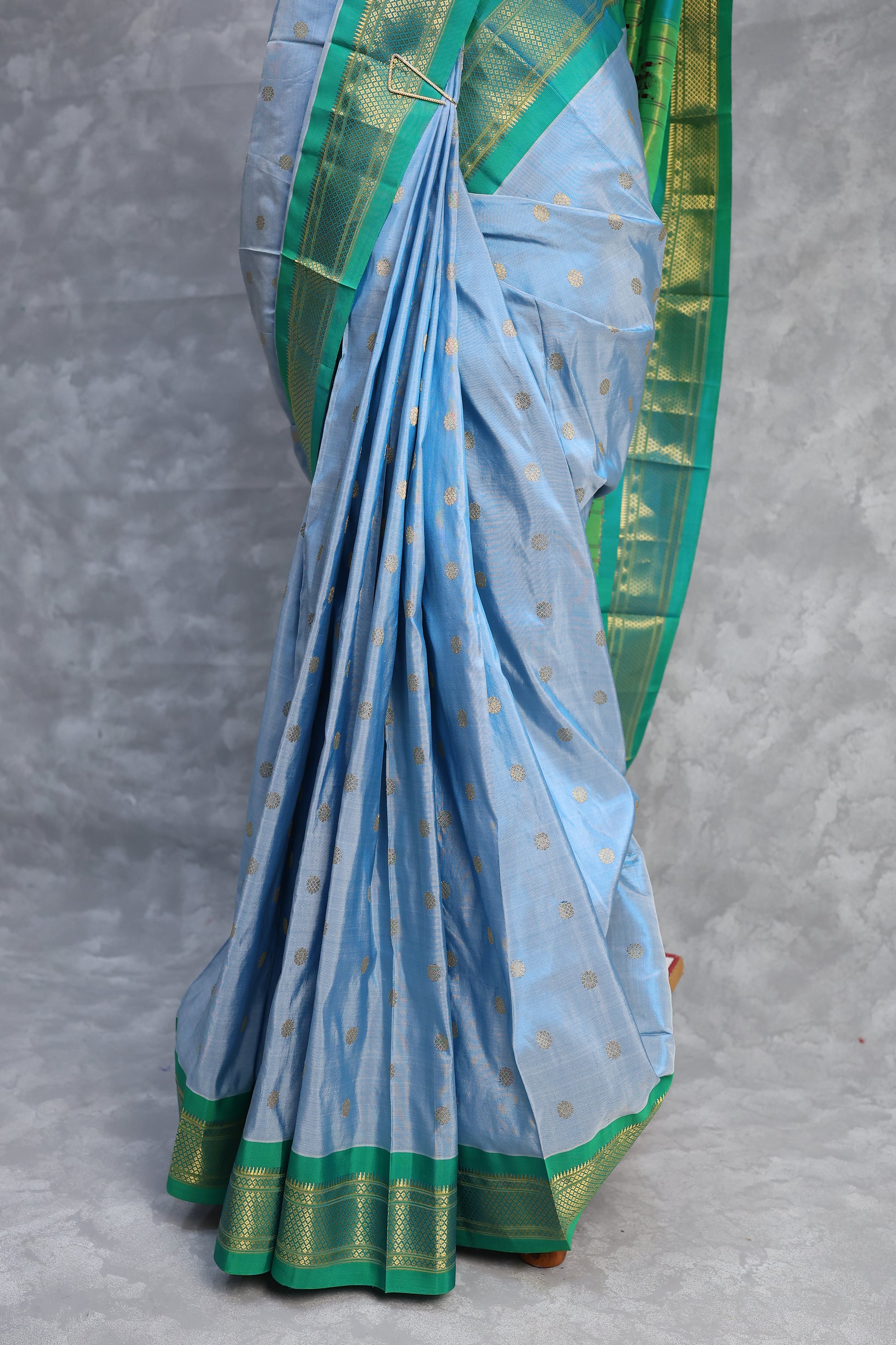 508219 - Image 4