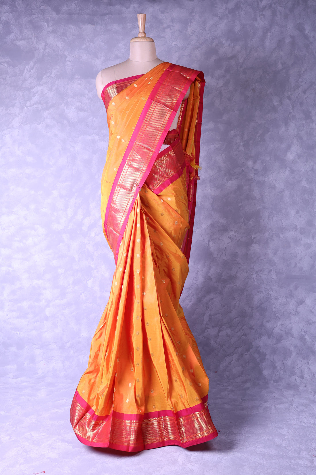 504884 - Image 1
