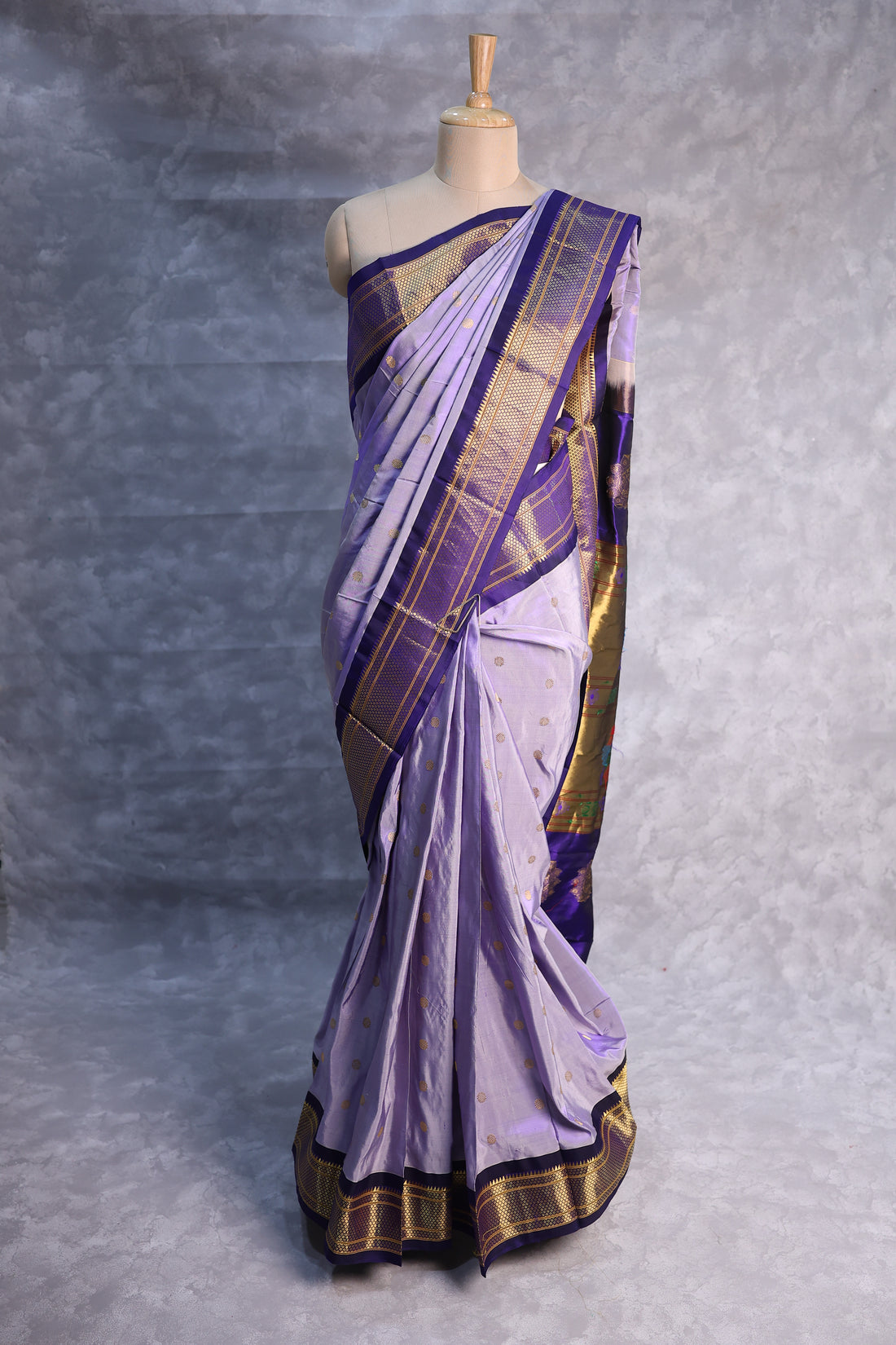 504478 - Image 1