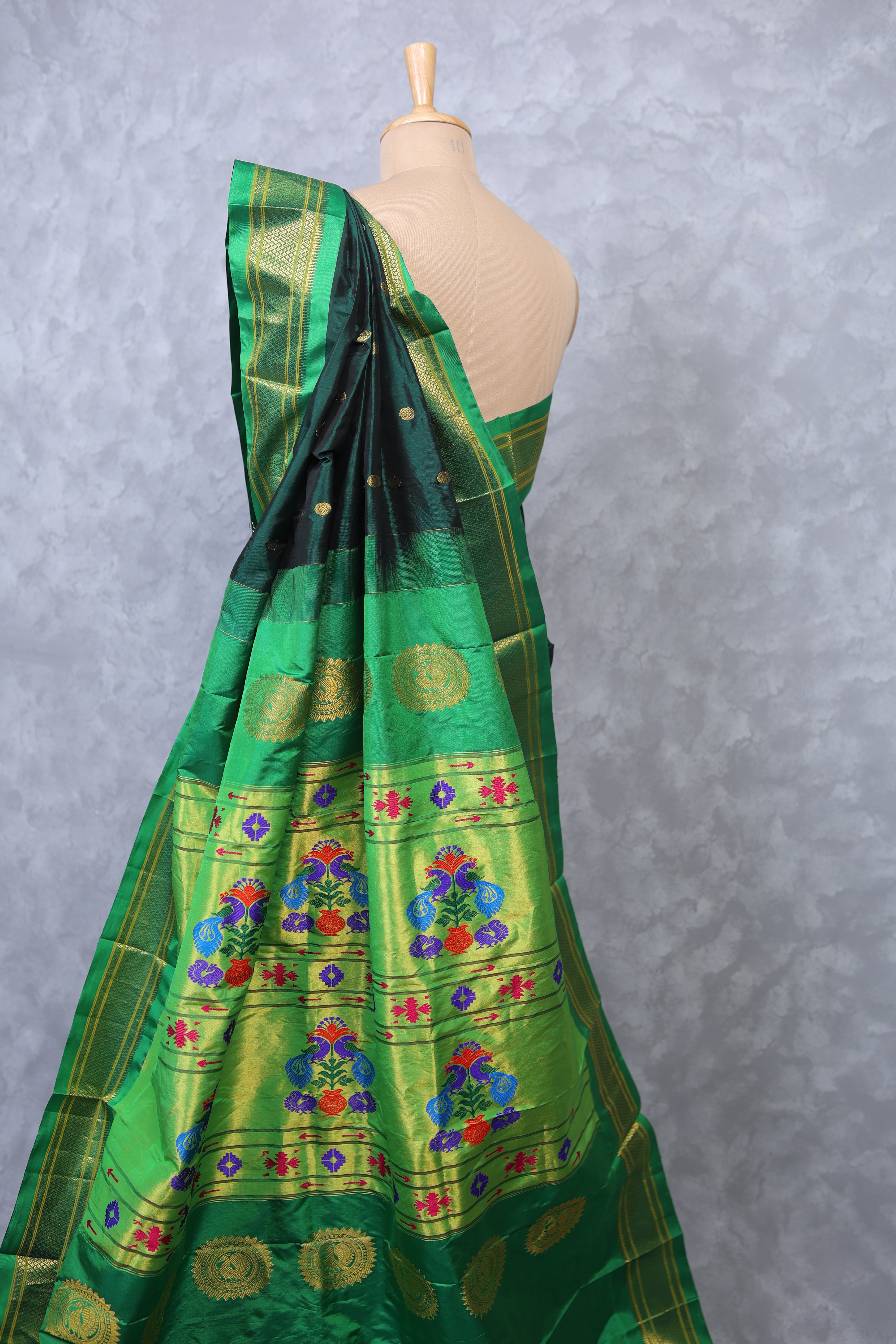 504390 - Image 6