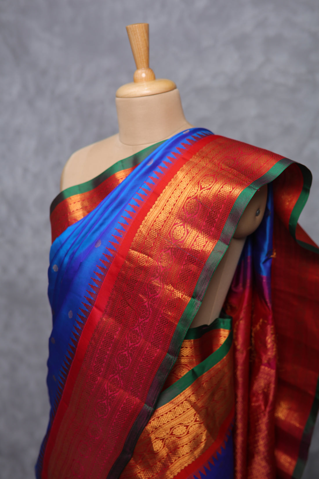 503610 - Image 1