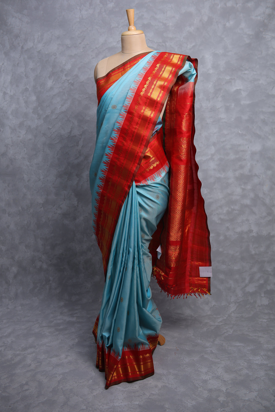 503646 - Image 1