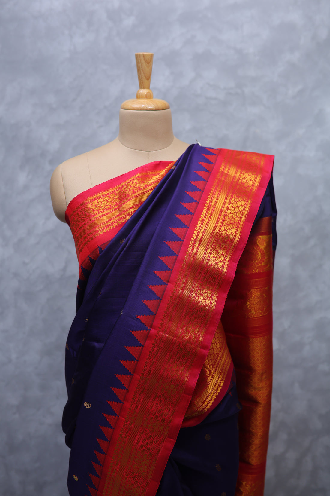 503635 - Image 1